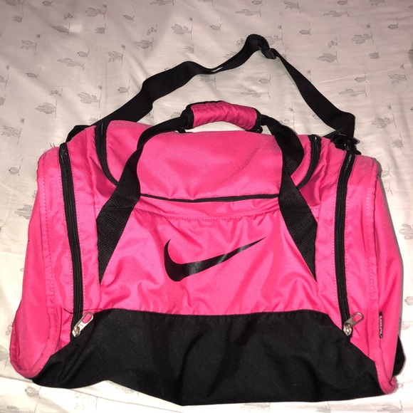 pink nike sports bag